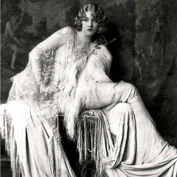 • C O S T U M E S • - Picture 3 of 13